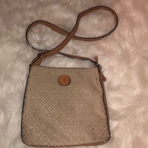 Tommy Hilfiger side bag